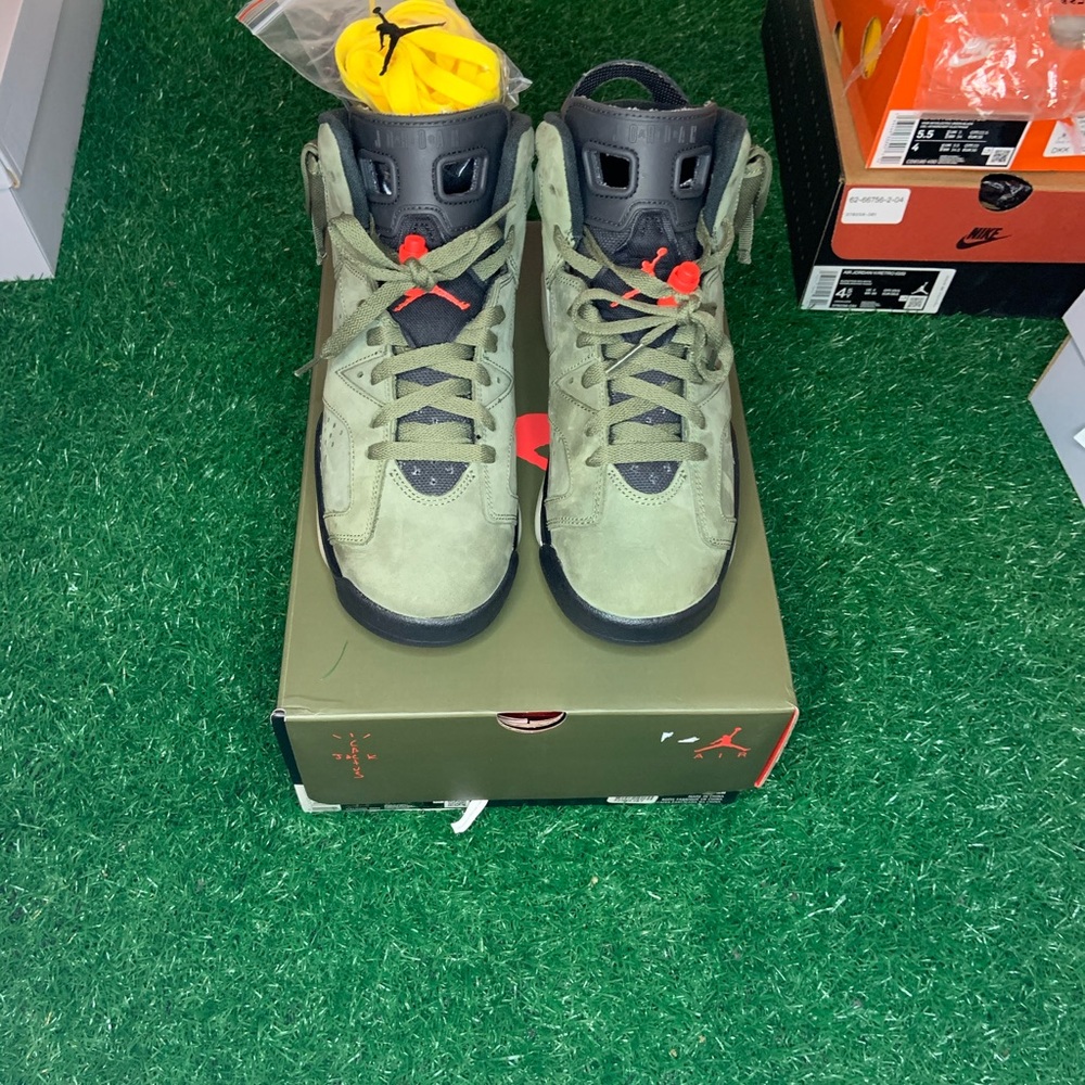 Travis Scott Jordan 6
